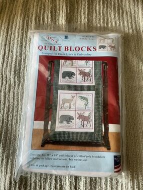 Wilderness Quilt Blocks Stamped Quilt Kit - Green and White